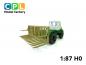 Preview: Set TraktorT150K grün weiss mit Motorverkleidung + Silogabel T301 4m siena